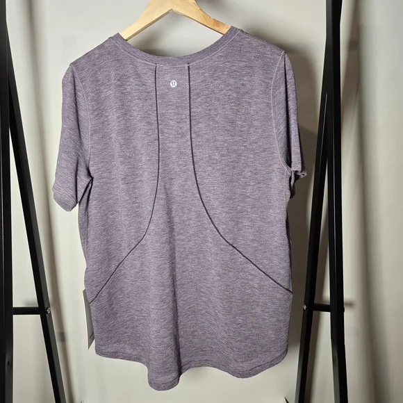 BNWT 12 Lululemon Long Distance Tee - Picture 3 of 4